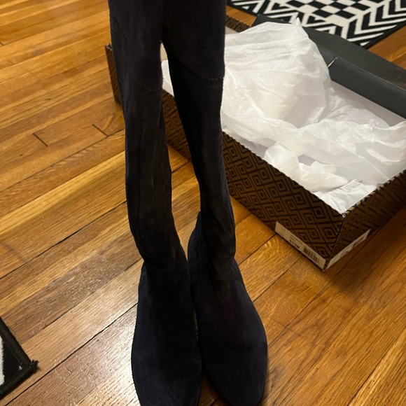 Blue suede knee boots - Picture 3 of 14